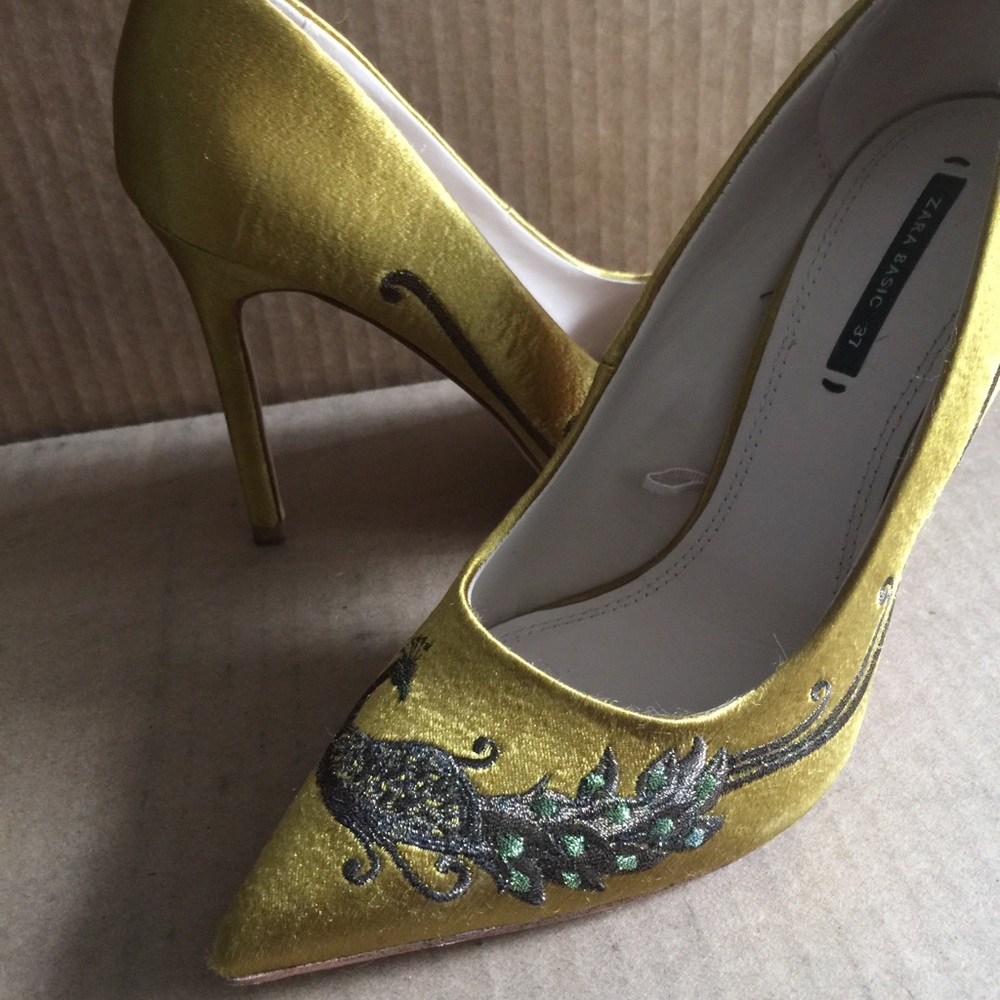 Zara Peacock Gold heels